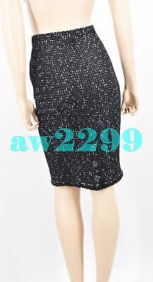 Chanel 13C 2013 New Logo Fringe Braided Trim Tweed Skirt 40 Black & White