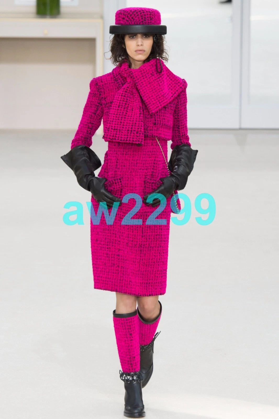 CHANEL Most Wanted Runway Tweed Dress Look 1 Fall 2016 38 New