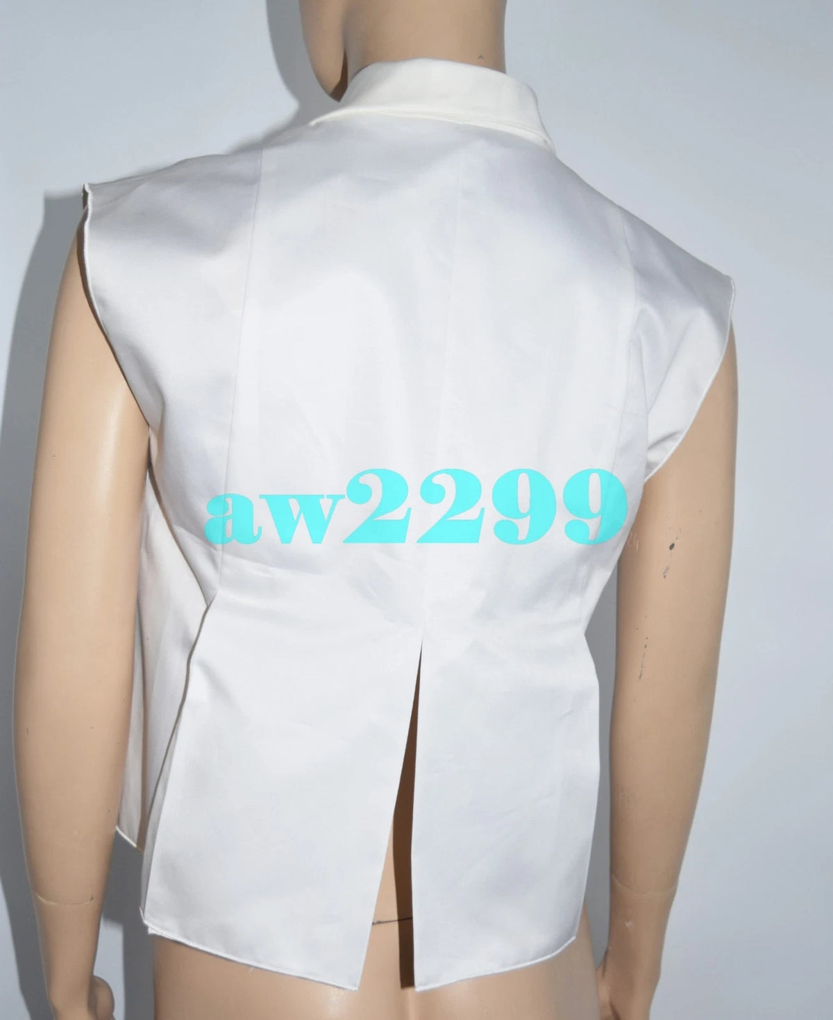 CHANEL 99p Vintage Nwt Crop Top Blouse Fr 38 White New & Fabric Swatch