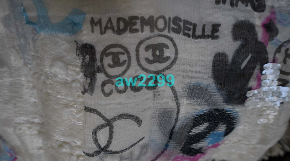 CHANEL Most Wanted Runway Graffiti Tweed Dress CC Logo 07C 6.1K Multi - 38