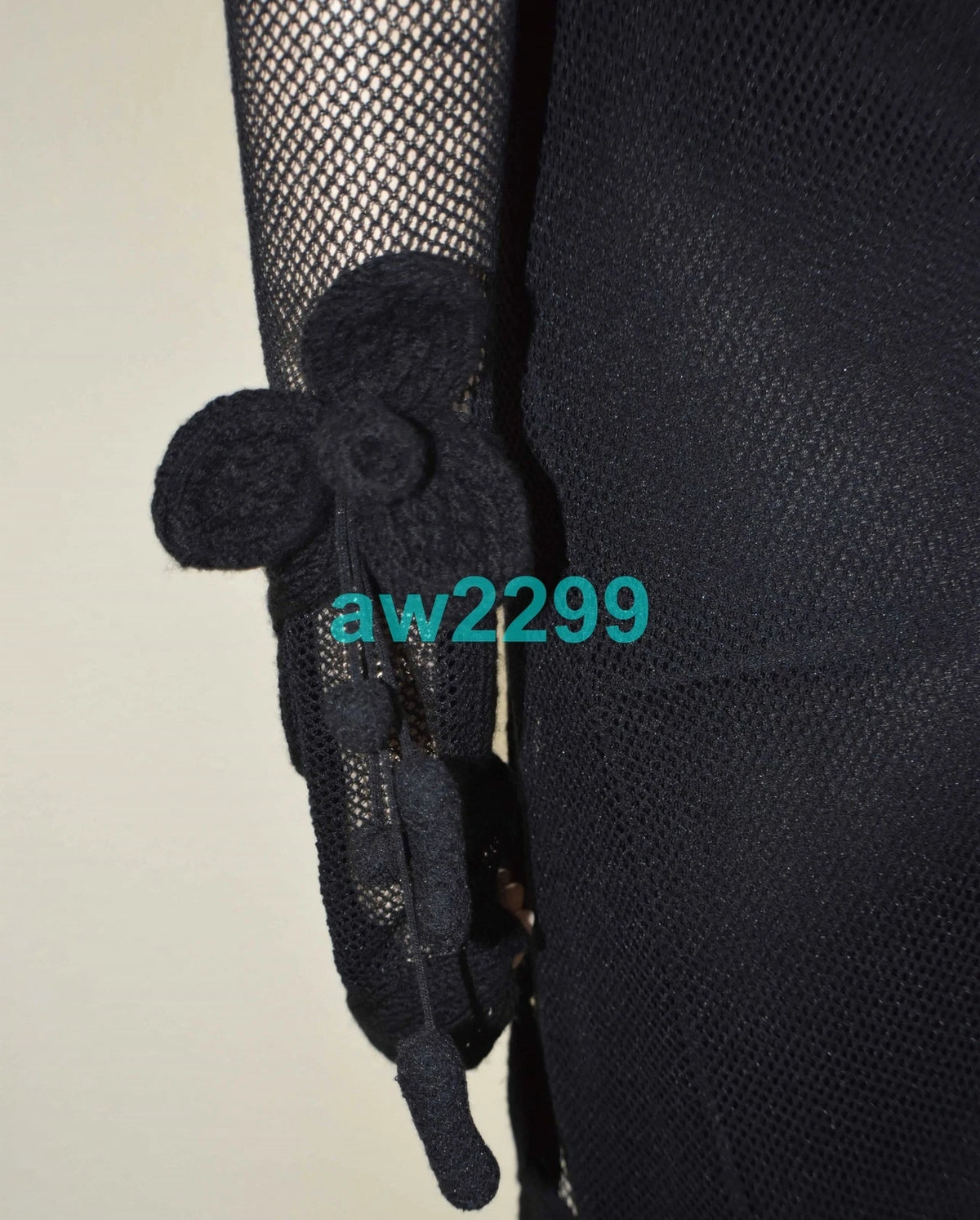 CHANEL NEW FALL 2007 RUNWAY 2 PIECE CAMELLIA APPLIQUE DRESS RARE 36 4 NEW BLACK