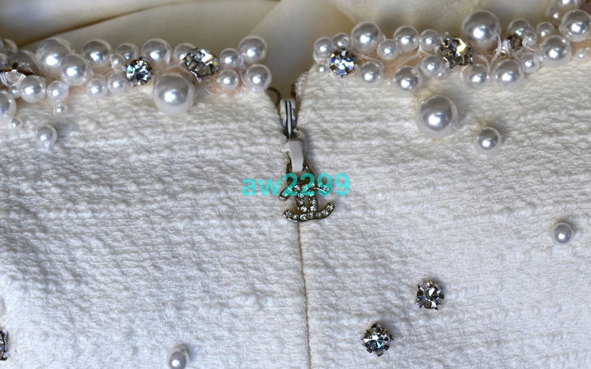 Chanel Rare Most Wanted Faux Pearls & Crystal Embellished Runway Dress Fr 42 New