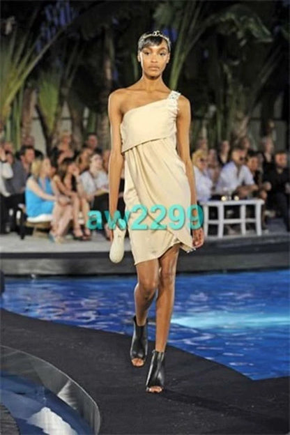 CHANEL $6780 NEW MOST WANTED 2009 CRYSTAL EMBELLISHED DRESS CREST LOGO 38 BEIGE